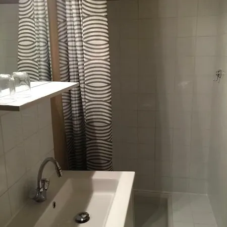 Les Arceaux De Apartment *